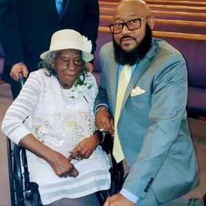 Meet your Posher, Barry